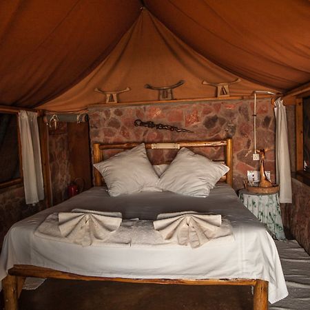 Musango Safari Camp - All-Inclusive Bumi Hills Esterno foto